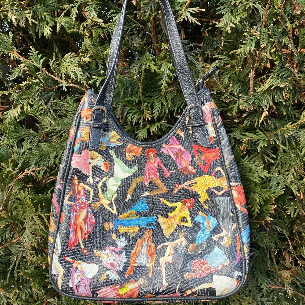 Sydney Love fashion diva‘s handbag purse